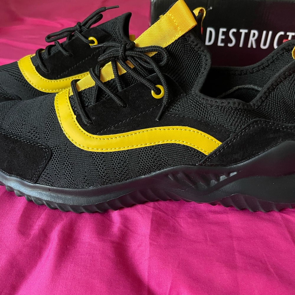 INDESTRUCTIBLE Safety work shoes